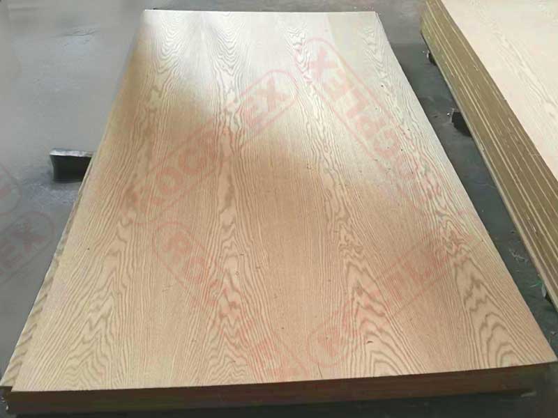 https://www.plywood.cn/red-oak-fancy-mdf-board-2440122018mm-common-34%e2%80%b3x-8-x-4-decorative-red-oak-mdf-board-product/